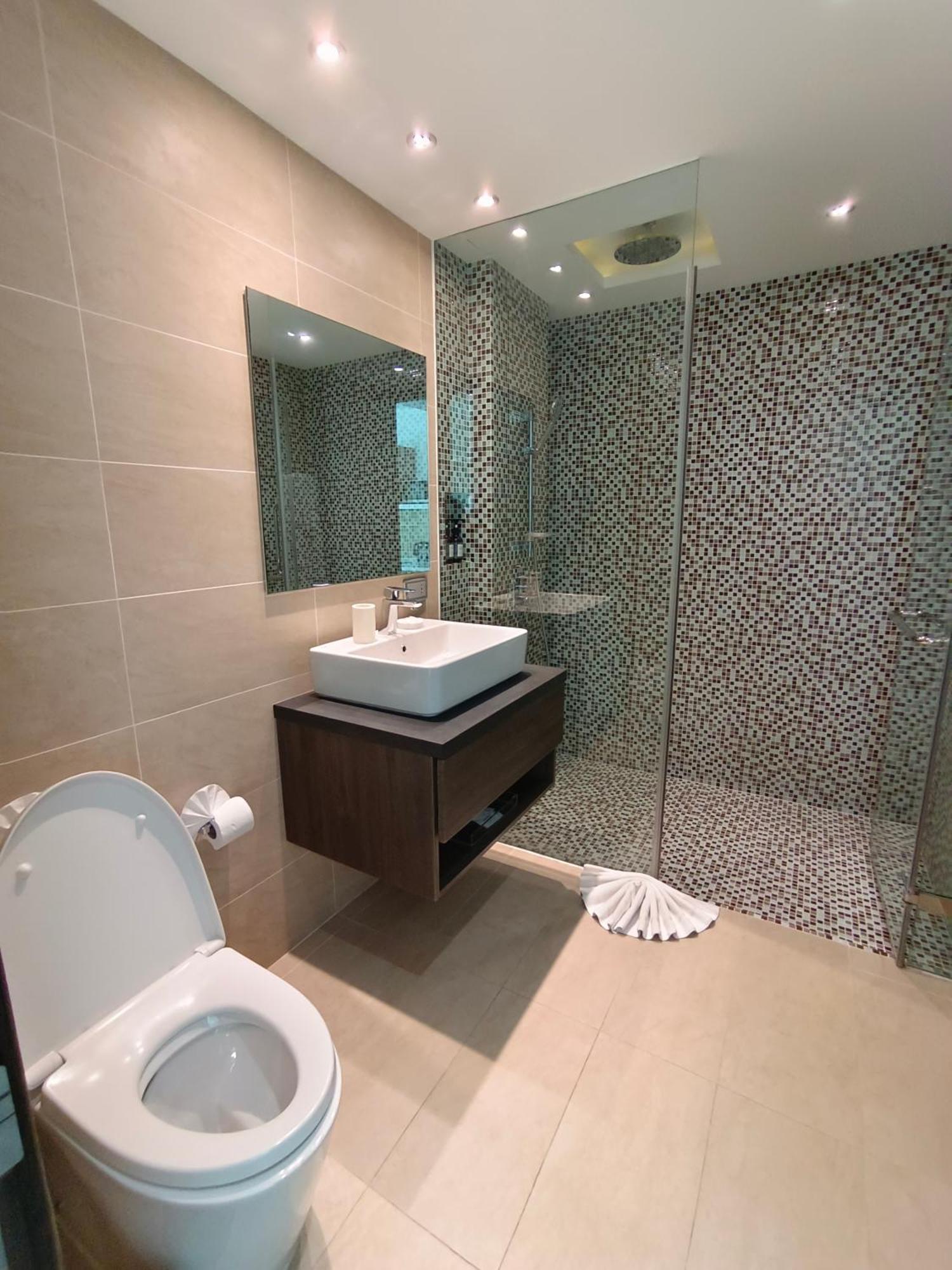 Lets Phuket Twin Sands Resort & Spa Patong Exterior photo