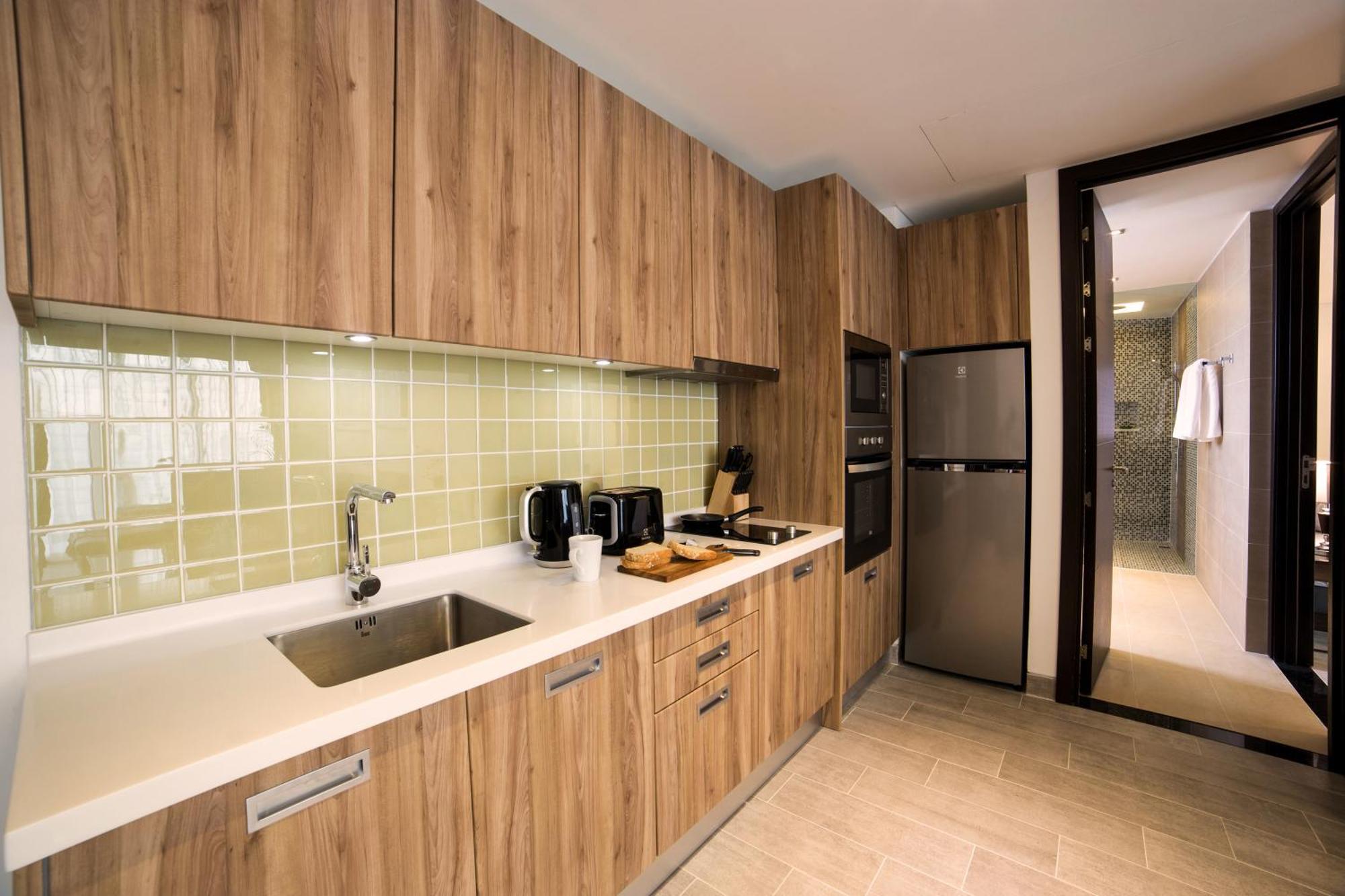Lets Phuket Twin Sands Resort & Spa Patong Exterior photo